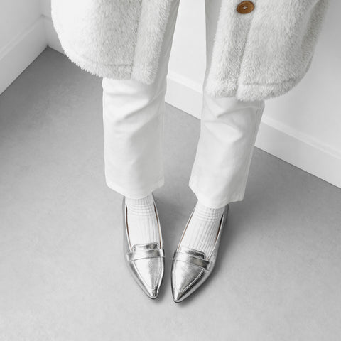 10% OFF: 2024SSBI: Low-cut pointed-toe loafers (124) Silver