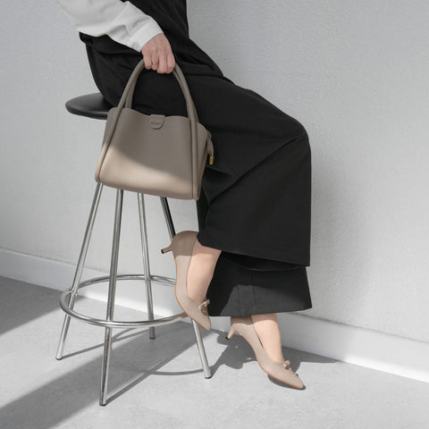 30%OFF：2025SS：フロントリボン パンプス（5726）グレージュ/mamian（マミアン）